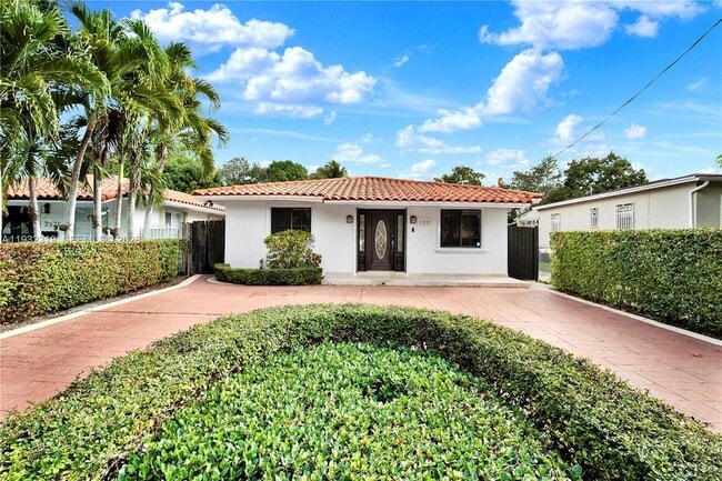 Photo - 2237 SW 63rd Ave House