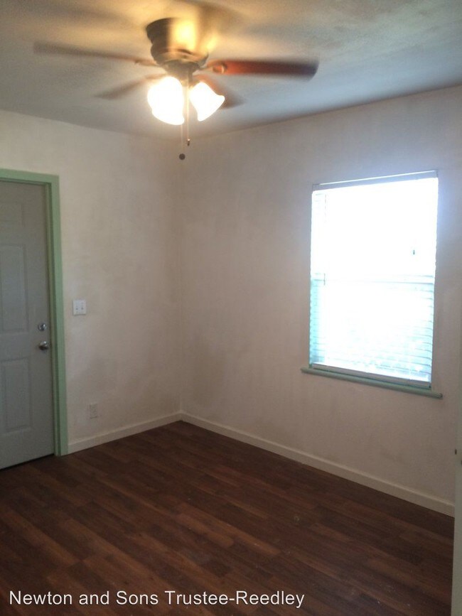 Building Photo - 2 br, 1 bath House - 917 S. Frankwood Avenue