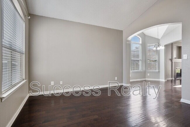 Foto del edificio - 12509 Twin Leaf Dr