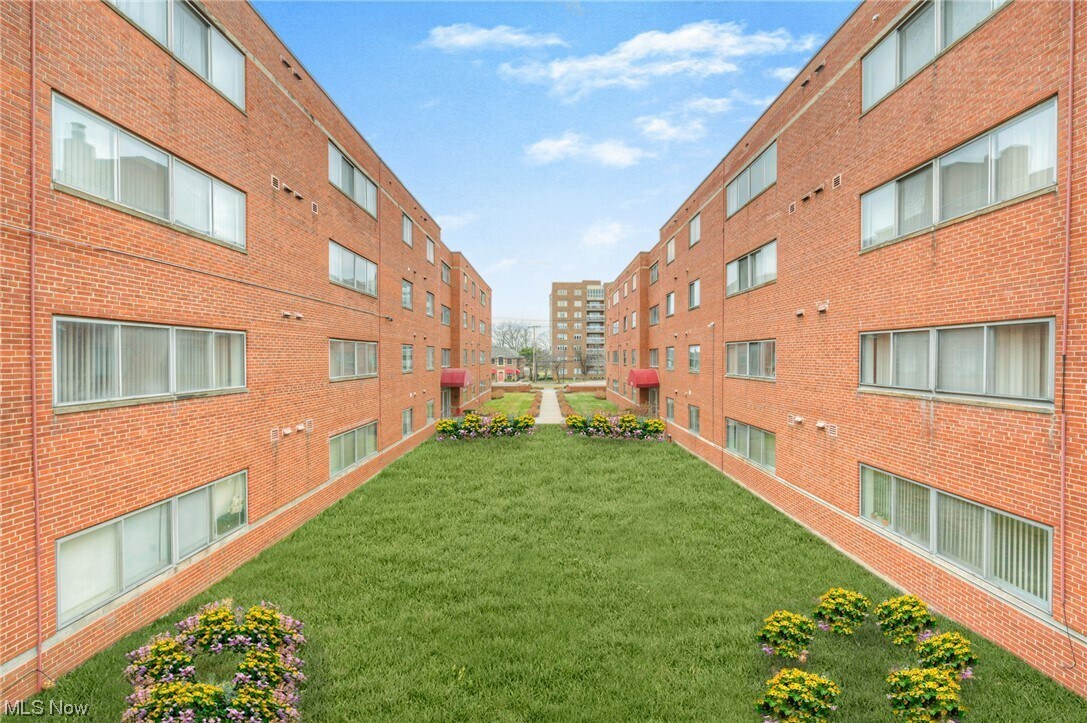 33413351 Warrensville Center Rd Unit 1BR, Shaker Heights, OH 44122