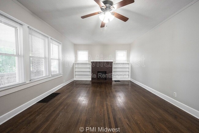 Foto del edificio - 1529 E Ohio St