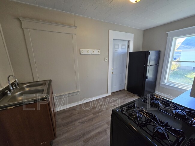 Foto del edificio - 109 Summit Ave