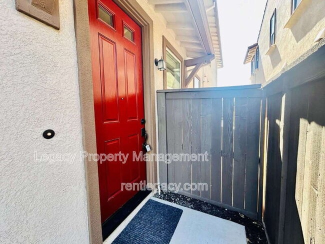 Photo - 4098 Azul Way House