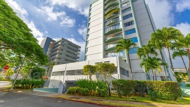 Building Photo - 710 Lunalilo St