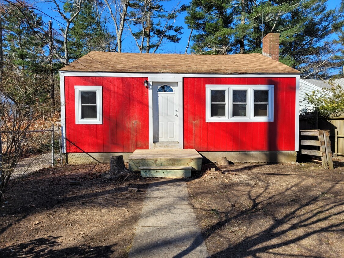 66 Crystal Lake Dr, Carver, MA 02330 House for Rent in Carver, MA