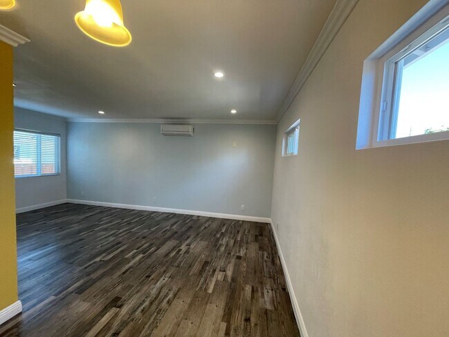 Foto del edificio - Nor Cal Realty, Inc - 1 bedroom 1 bath house