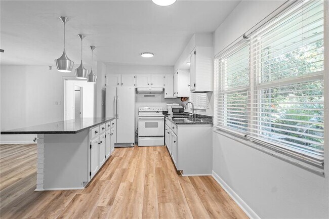 Foto del edificio - 3820 NW 15 Ave