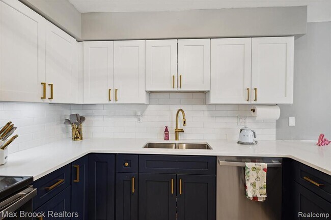 Foto del edificio - 1131 Indianwood Trail