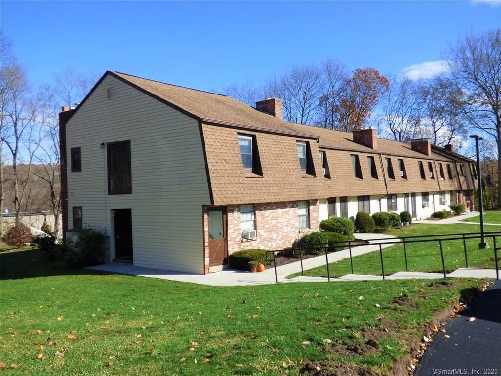 Primary Photo - 59 Homestead Ln