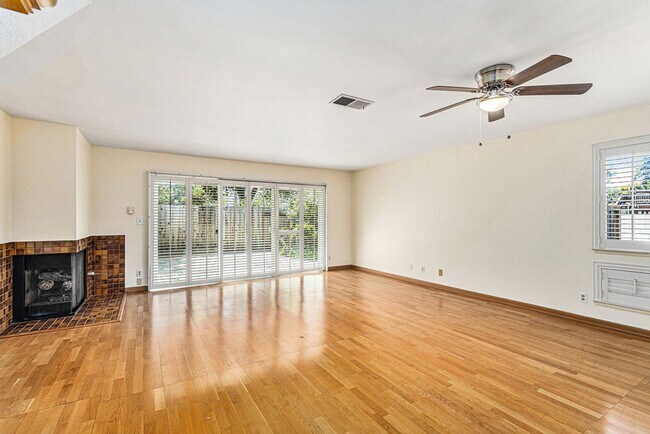 Photo - 1636 4th St Townhome