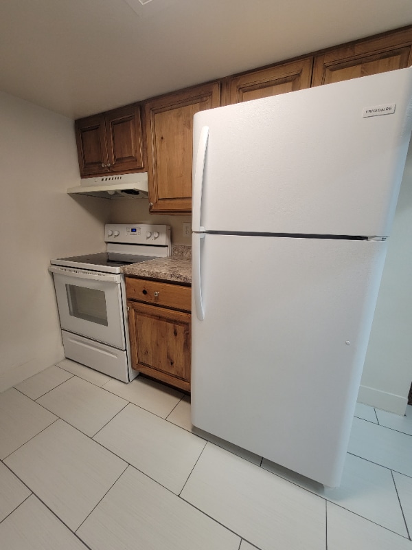 Building Photo - 170 W Foxbridge Dr