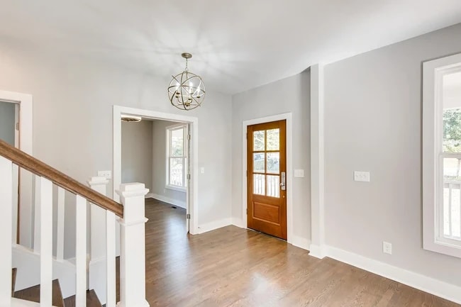 Building Photo - 1110 Chester Ave