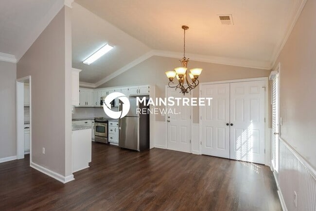 Building Photo - 3 Bedroom Pet-Friendly Home in Covington, ...