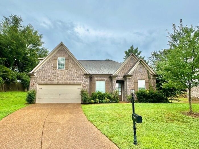 Primary Photo - Now Leasing a spacious 4-bedroom 3 bath ho...