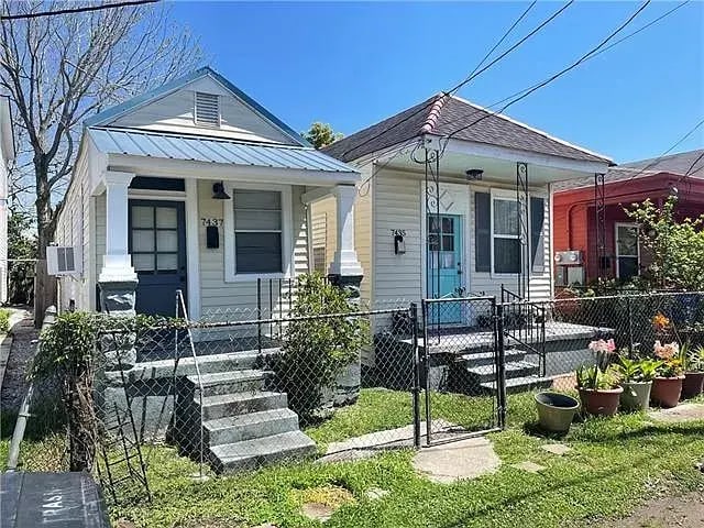 Photo - 7437 Garfield St House