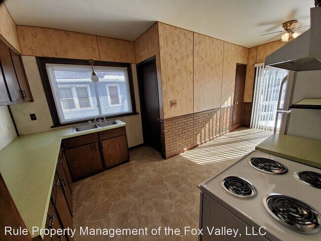 Foto del edificio - 3 br, 1 bath House - 610 S. Commercial Street