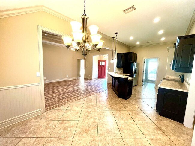 Foto del edificio - 5171 Abbott Cir