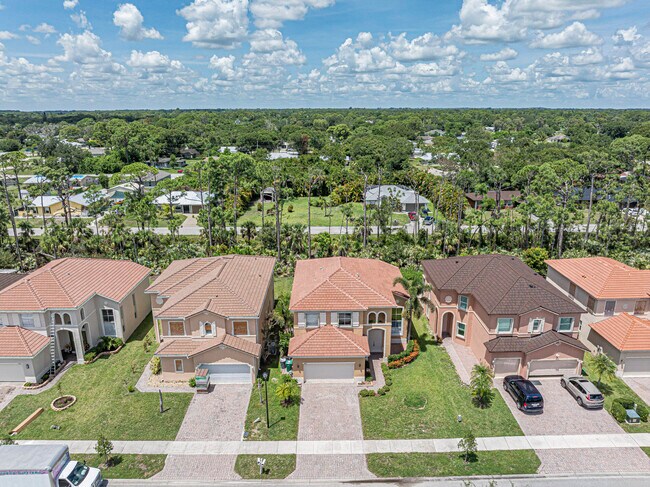 Building Photo - 5605 Spanish River Rd