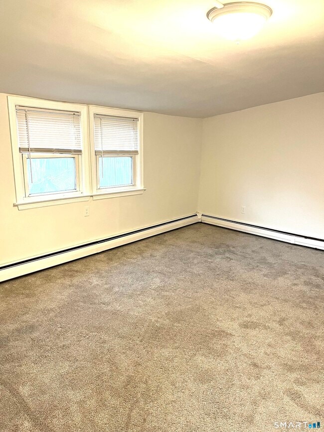 Foto del edificio - 657 Naugatuck Ave