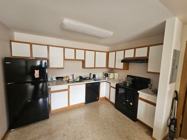 Building Photo - Comstock