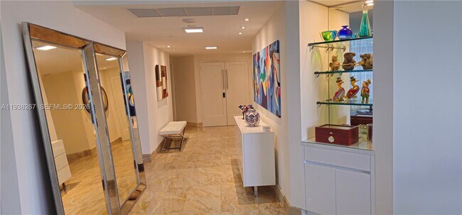 Foto del edificio - 3802 NE 207th St