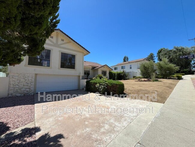 Building Photo - 4527 Stark Ave