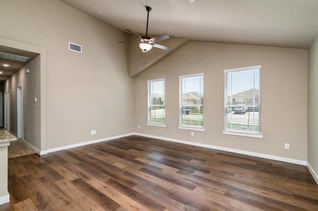 Building Photo - 649 Harvest Moon Dr