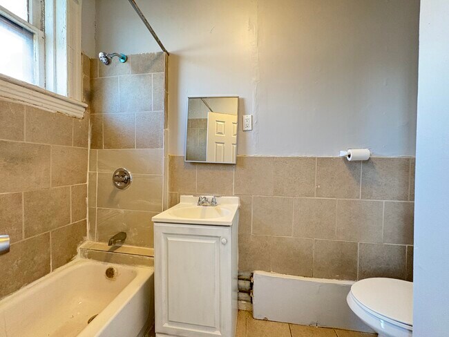 1203 Broad St 9 - 1209 Broad St