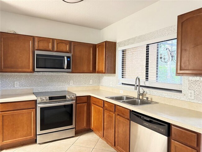 Foto del edificio - 9599 Bacchus Tr