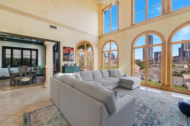 Foto del edificio - 504 Sunny Ln