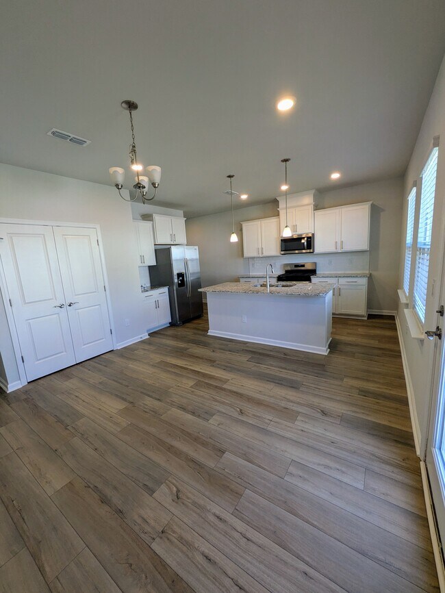 Building Photo - 1414 Chrysalis Pl