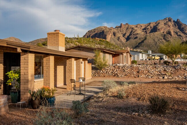 Building Photo - 6727 N Quartzite Canyon Pl