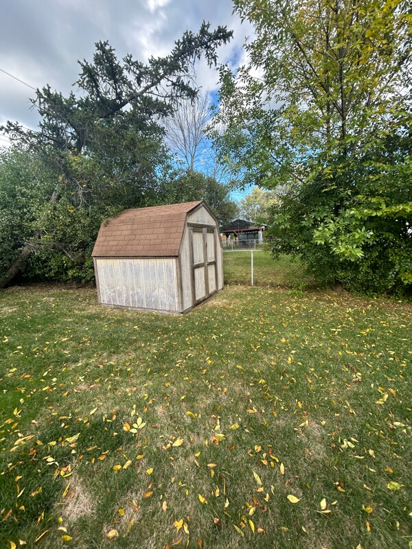 Foto del edificio - 12 Cleveland Dr