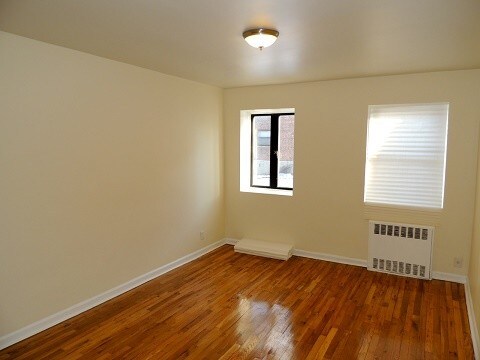 Primary Photo - 153-35 75th Ave