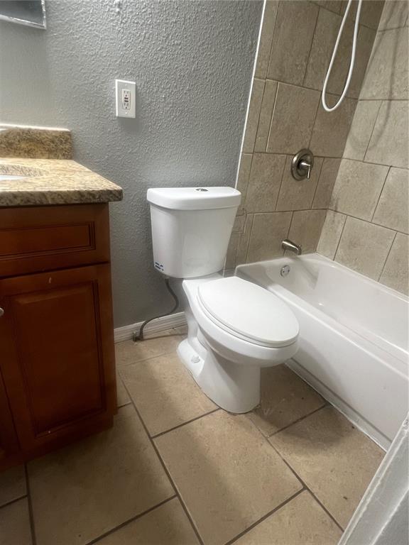 Building Photo - 2025 7th St S