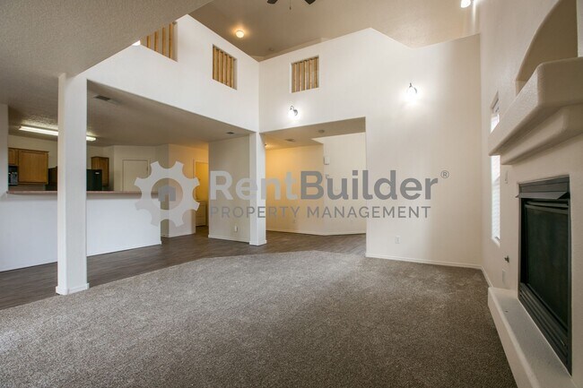 Foto del edificio - CALL US TODAY AT (505) 808-6467 TO SCHEDUL...