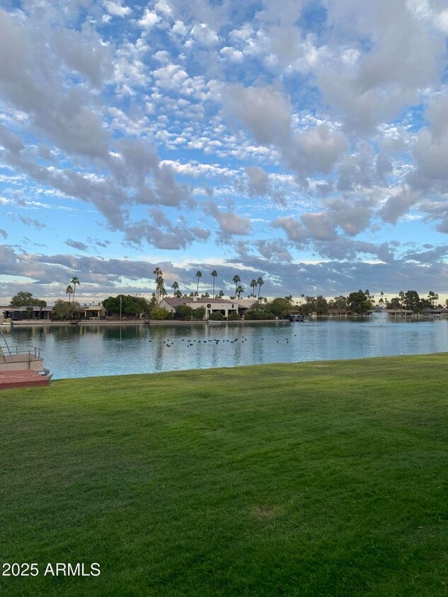Foto principal - 10202 W Bolivar Dr