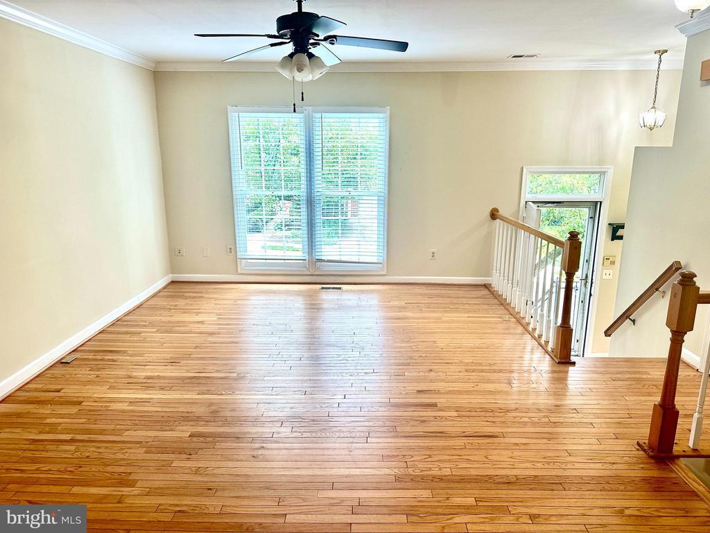 Foto principal - 6304 Crooked Oak Ln