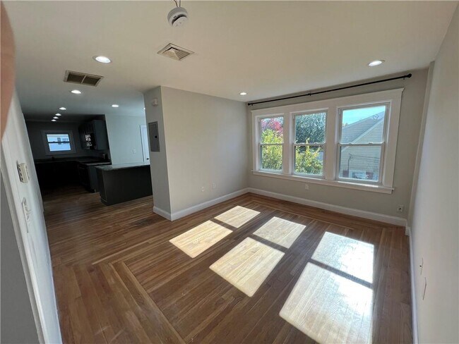 Foto del edificio - 63 Jastram St