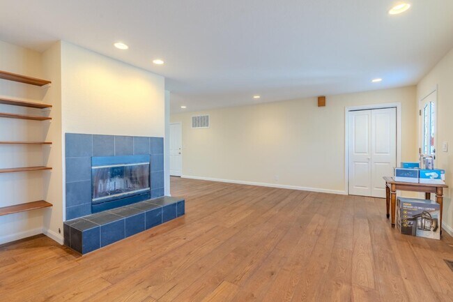 Foto del edificio - 350 6th St