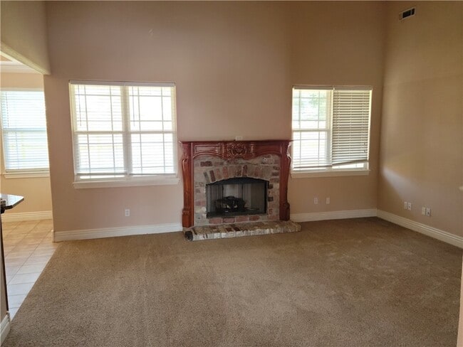 Photo - 2023 N Freedom Place Unit Apartments