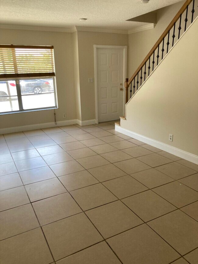 Foto del edificio - 4805 NW 9th Dr