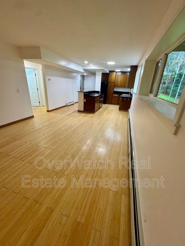 Foto del edificio - 3011 Lois Dr