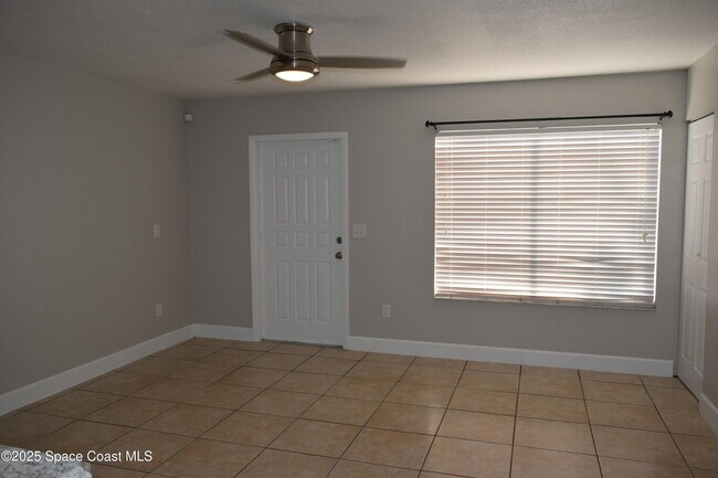 Foto del edificio - 1657 Norwood St NE