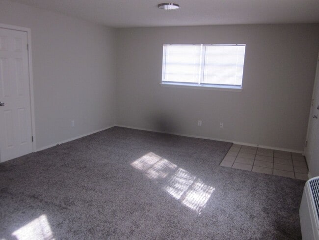 Foto del edificio - 4123 S Washington St