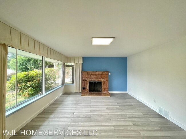 Building Photo - 3 br, 1 bath House - 8814 1st Ave NE