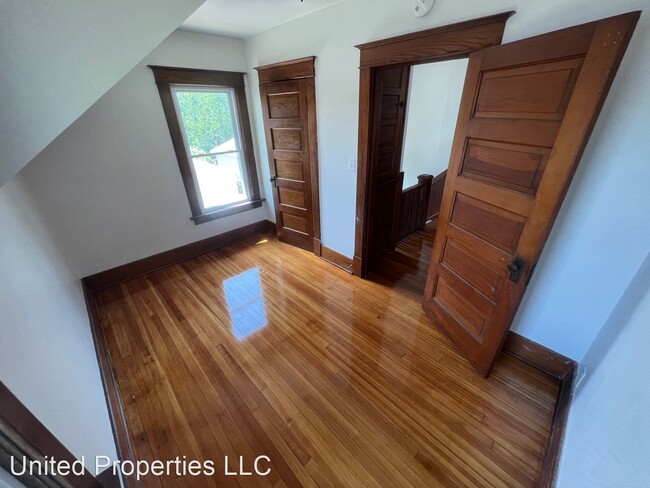 Foto del edificio - 3 br, 1 bath House - 135 35th St NE