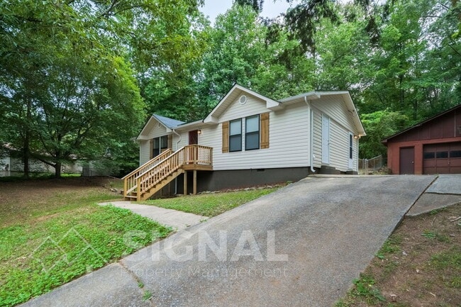 Foto del edificio - 5040 Oak Leaf Cir