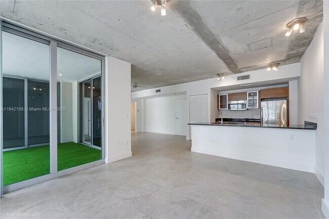 Foto del edificio - 3451 NE 1st Ave