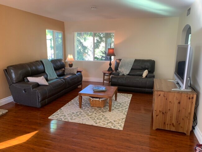 Living Room 2 - 23542 Calvert St